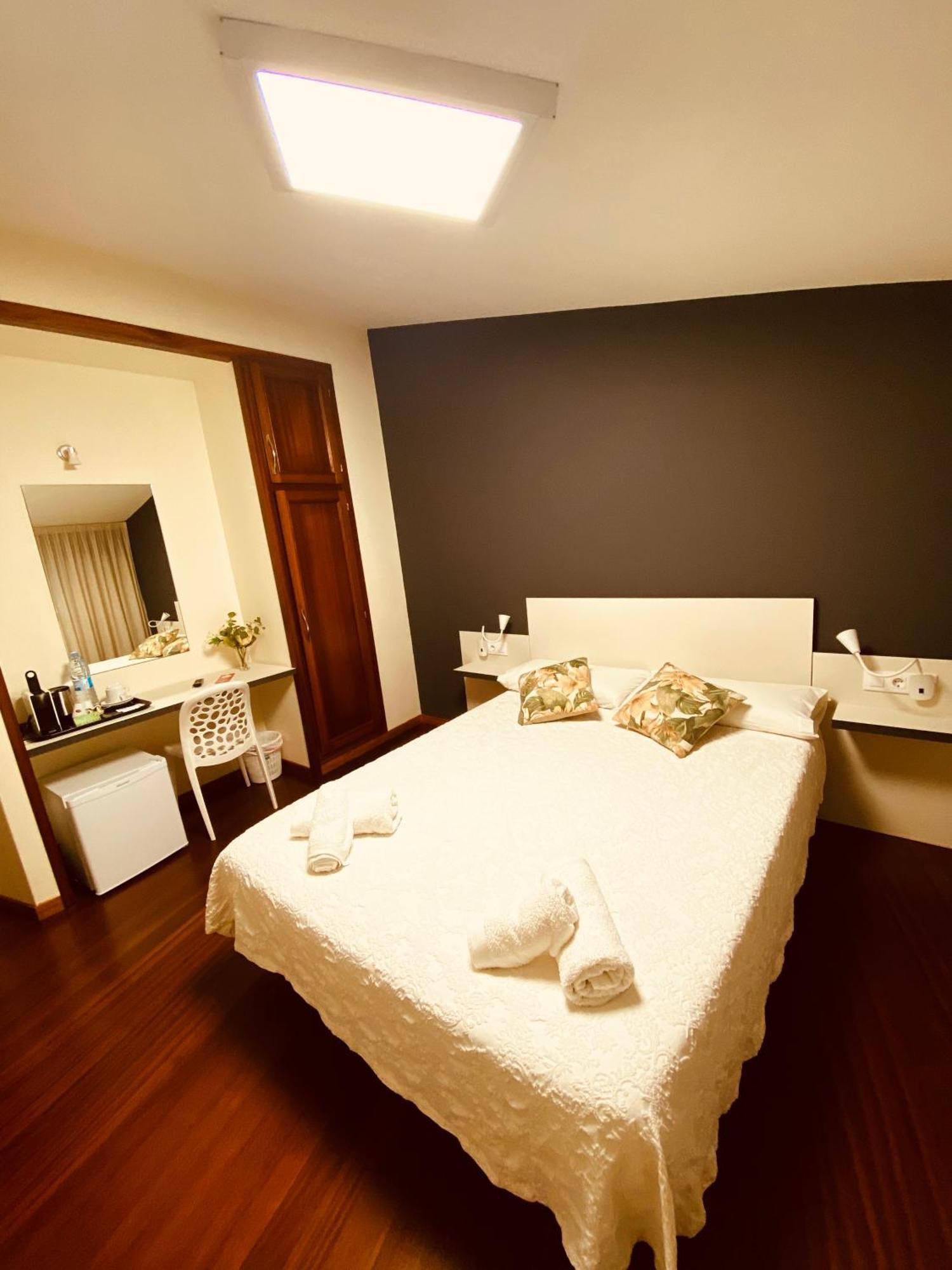 Vendaval Hotel ซานตามาร์ตา เด ออร์ติเกรา ภายนอก รูปภาพ